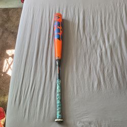 Louisville Meta bat
