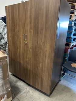 Large Wood Grain Storage Cabinet with Lock