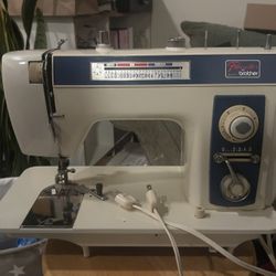 Pacesetter XL711 sewing machine