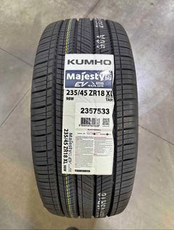 235/45R18 Kumho EV for Electric Vehicles with foam New Tires Set of 4 mount and balanced