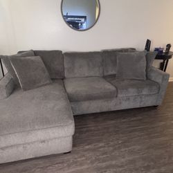 Pull Out Couch queen Bed L Shape 