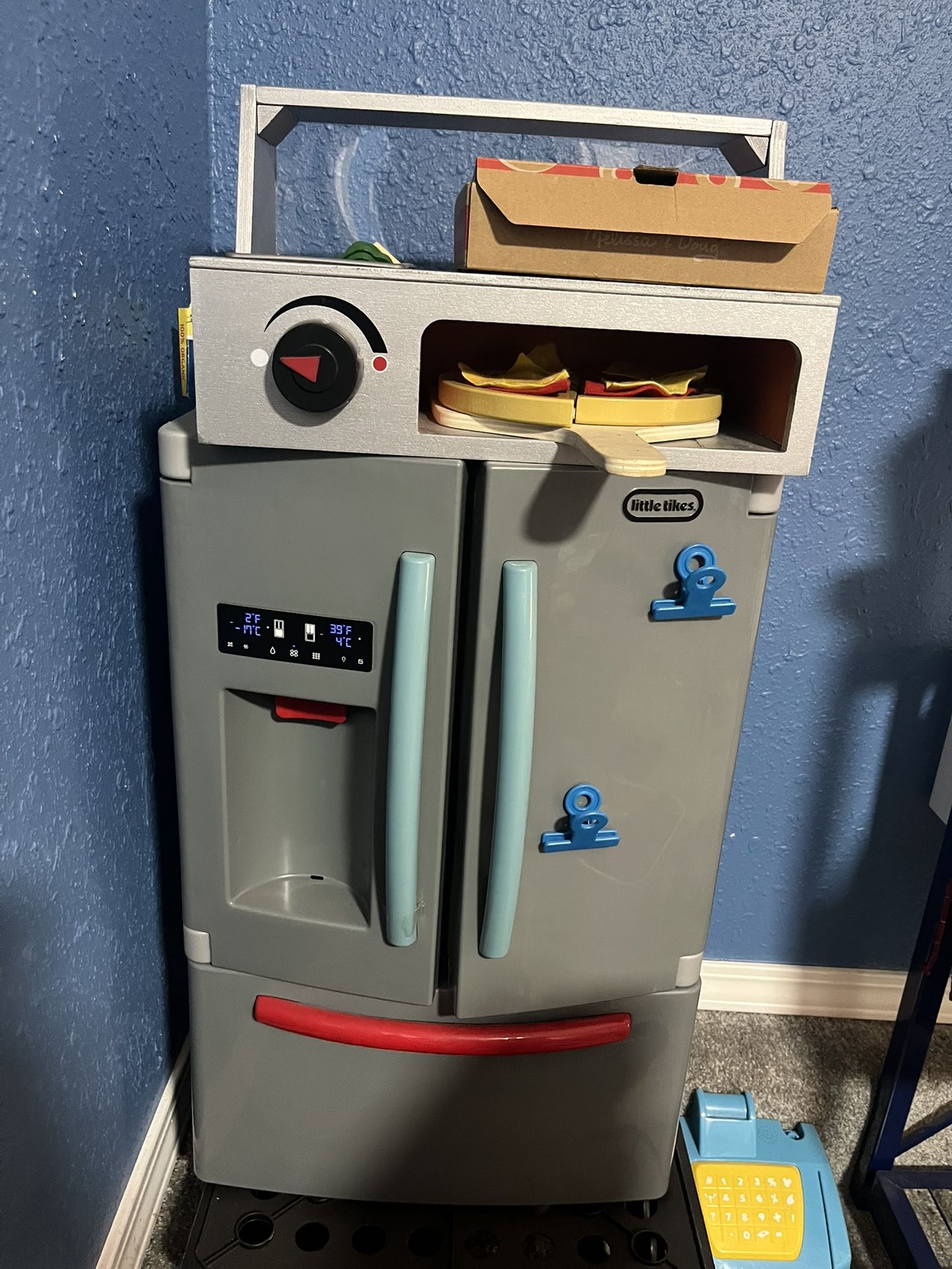 Toy Kitchen Fridge, Pizza Oven, Appliances, And Food