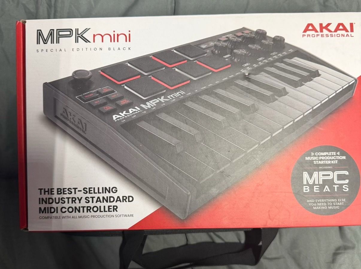 Akai Professional MPK Mini MK3 25 Key USB MIDI Keyboard Controller Special Black Edition
