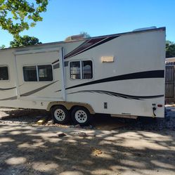 2006 RV ,aero tv. 24' long