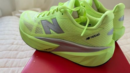 New balance FuelCell Rebel v5 size 9 men