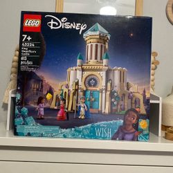 New LEGO Disney Princess Wish King Magnifico's Castle 613 Piece Building Set (43224)