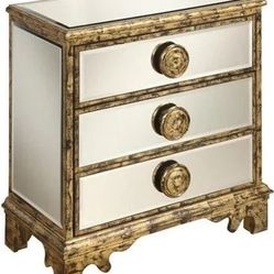 3-Drawer Chest / NIGHTSTAND