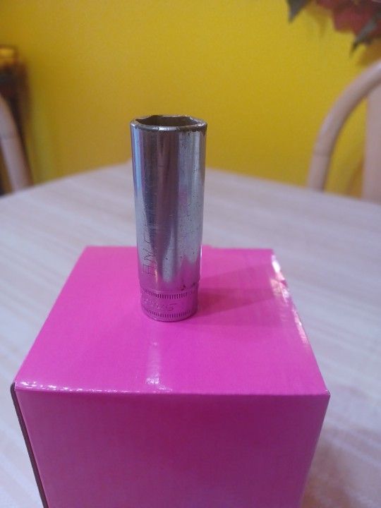 SNAP-ON  3/8 DRIVE 6POINT  17MM DEEP SOCKET 