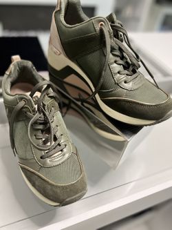 Sketchers Wedge Sneakers - Negotiable or OBO (Rose Gold and Army Green) 9.5