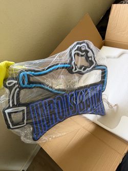 NEW Dubs Back LED Neon Basketball Sign - Unused