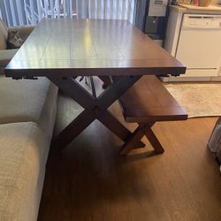 Solid wood dinning Table 