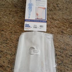 Knee Brace with Flexible Stays Champion White C-72 New In Box