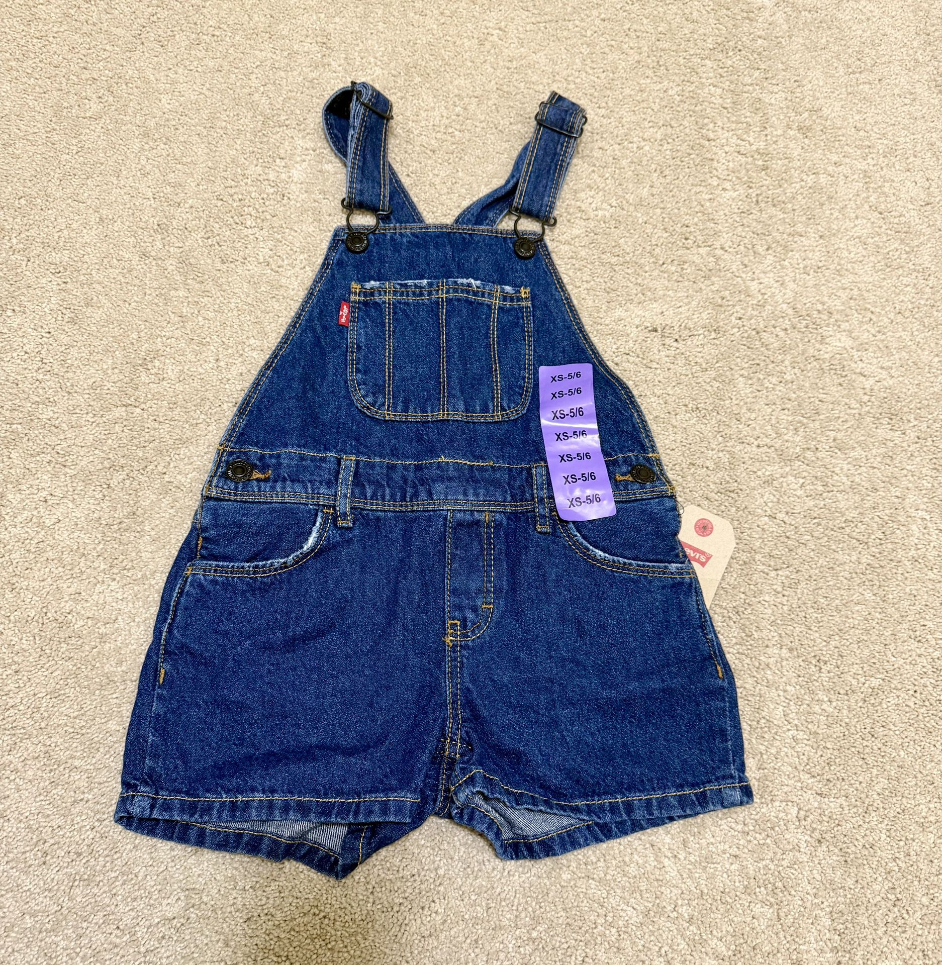 Brqnd new Levi's Girl Denim Shortall, size XS (5/6 years)