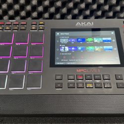 AKAI MPC LIVE 2