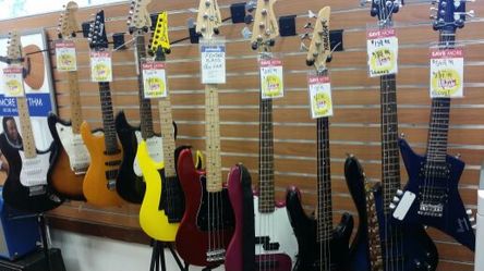 Guitars discounted prices up to 60%off
