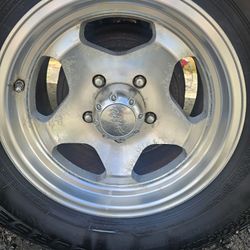 Trade 16x8 1991 f-150 4x4 rims with tires