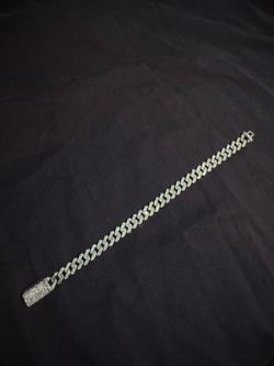 10K White Gold Diamond Cuban Link Bracelet