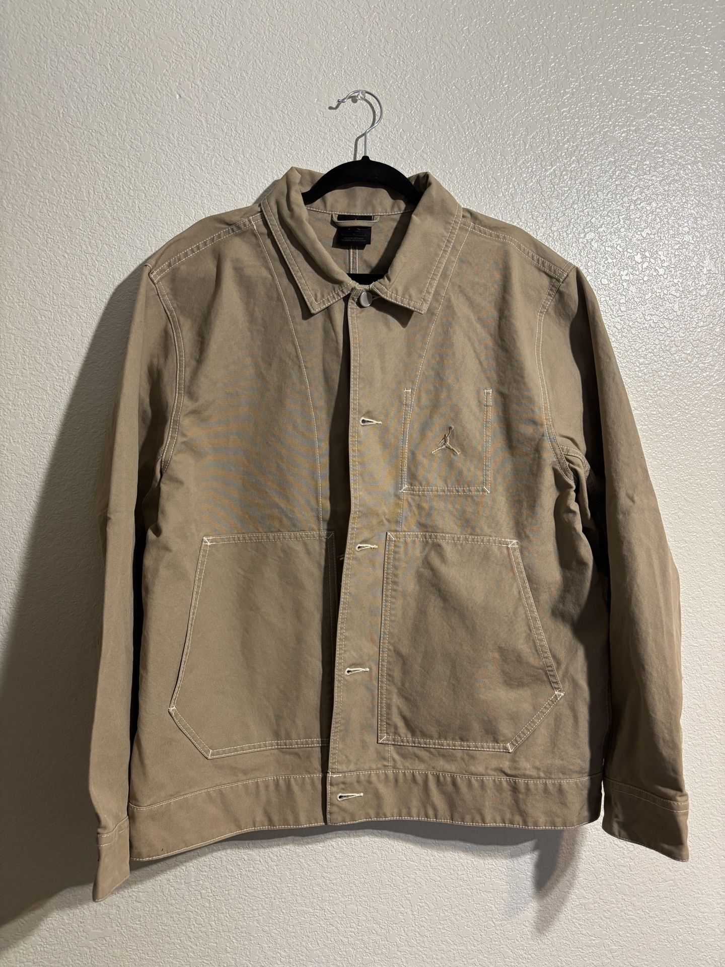 JORDAN ESSENTIALS STATEMENT CHICAGO 2.0 JACKET Size LARGE NWT