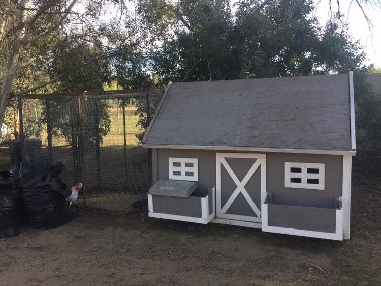 Chicken cage/chicken coop/bird cage for Sale in Perris, CA OfferUp