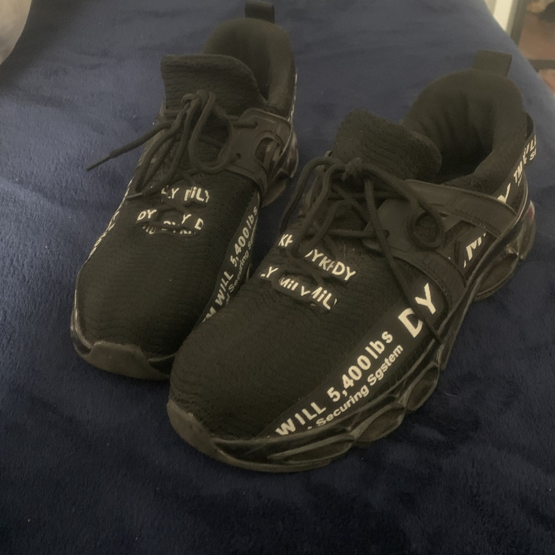 Women’s Steel Toe Shoes Size 8 …Good Condition ..No Tears No Rips 