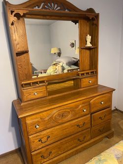 4 pcs wood bedroom set