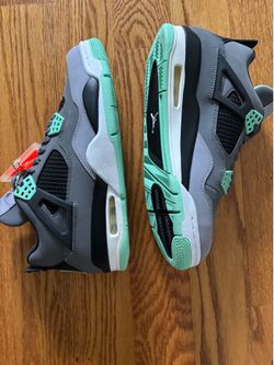 Jordan’s green glow 8.5 dead stock.