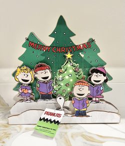 Peanuts Christmas Decor