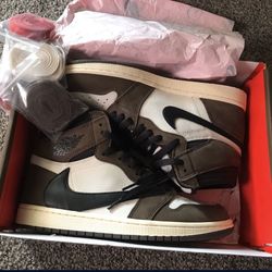 Jordan 1 Retro High Travis Scott