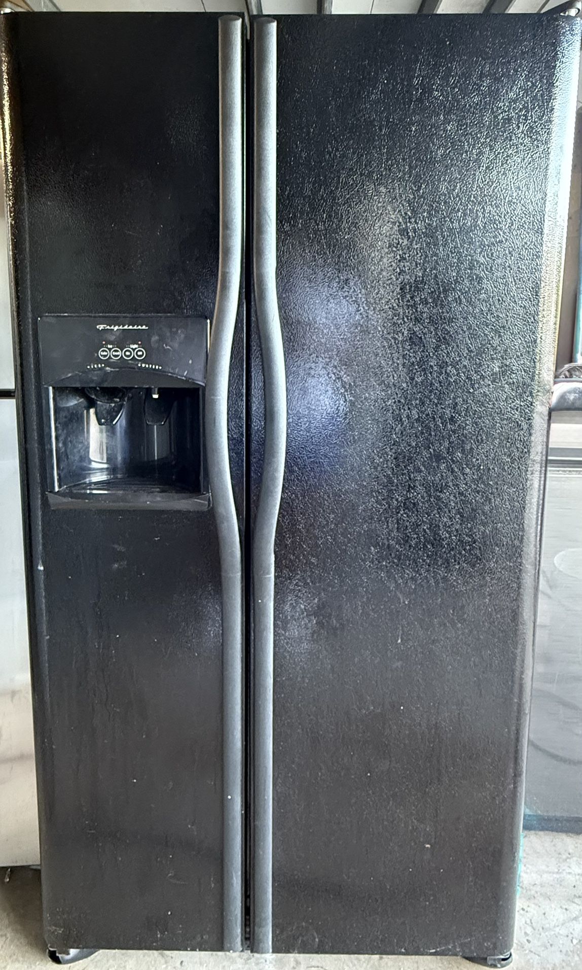 Frigidaire Refrigerator - Free Delivery!