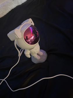 astronaut galaxy projector