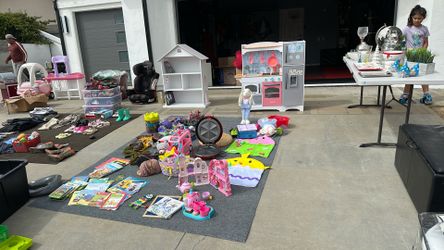 Garage Sale 