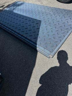 INDUSTRIAL-GRADE GROUND PROTECTION MATS