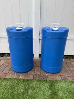 Plastic Drum - 15 Gallon, Closed Top, Blue/Plástico de 15 Galones, Tapa Cerrada, Color Azul