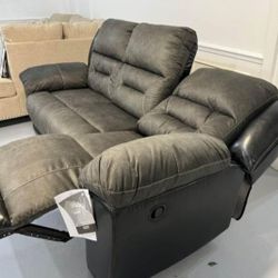 Slate Reclining Loveseat 
