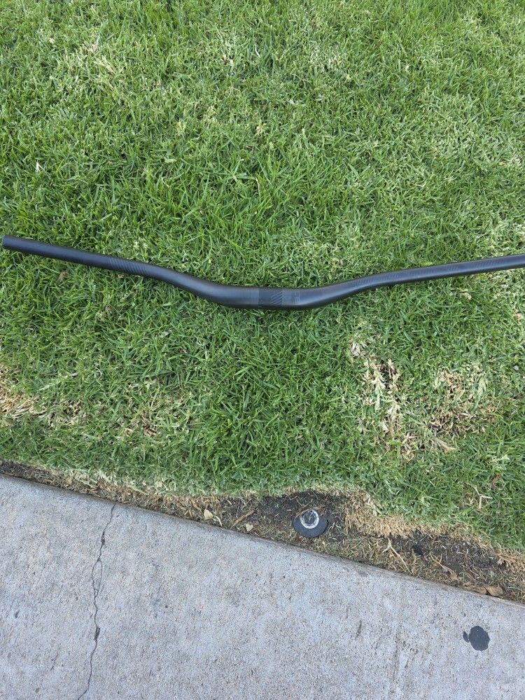 Race Face Carbon Handlebars 