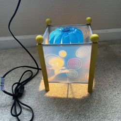 TWEETY CAROUSEL LAMP BOX DAMANGED DUE TO STORAGE  NEED GONE ASAP  PROCE NEGOTIABLE 