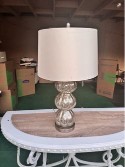2 glass lamp vases
