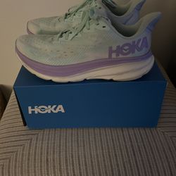 Hoka Clifton 9