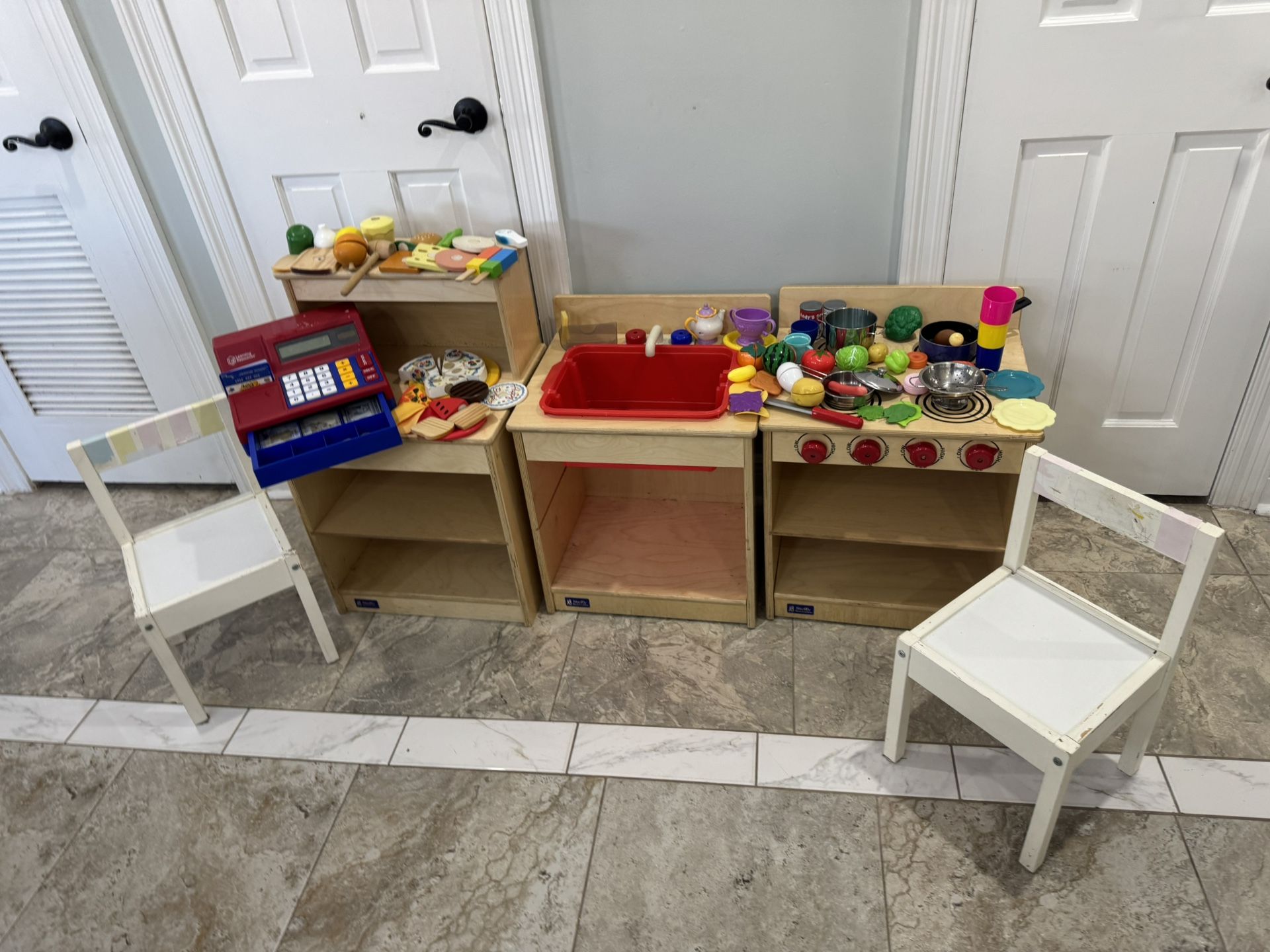 Wood Like Kitchen Play