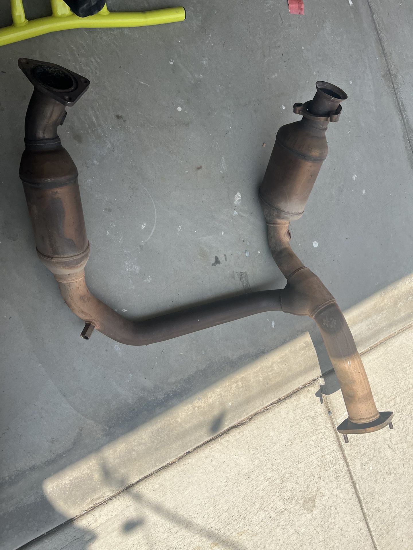 07 Chevy Tahoe Exhaust Part