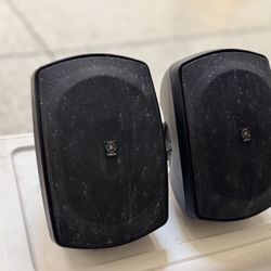 YAMAHA Indoor/Outdoor, All-weather Speaker System (Pair, Black)