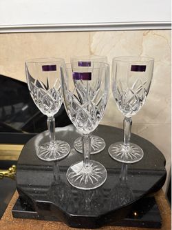 New set of 4 Marquis by Waterford Brookside Crystal goblets