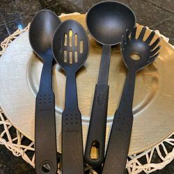 4pc Black Plastic Kitchen Utensil Set