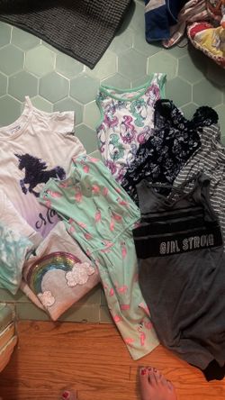 Girls 5/6 (size small)