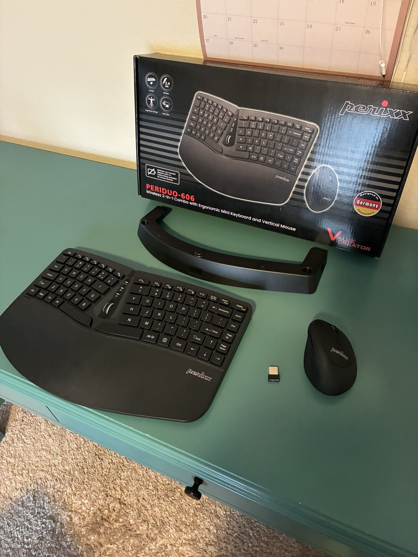 Ergonomic mini keyboard and vertical mouse combo
