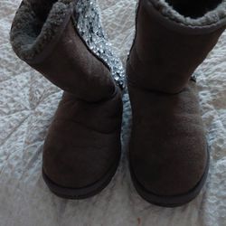 Ugg Boots Size 6 $5