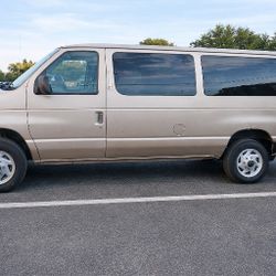 1997 Ford club wagon XLT Van 