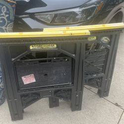 2 Folding Sawhorses 