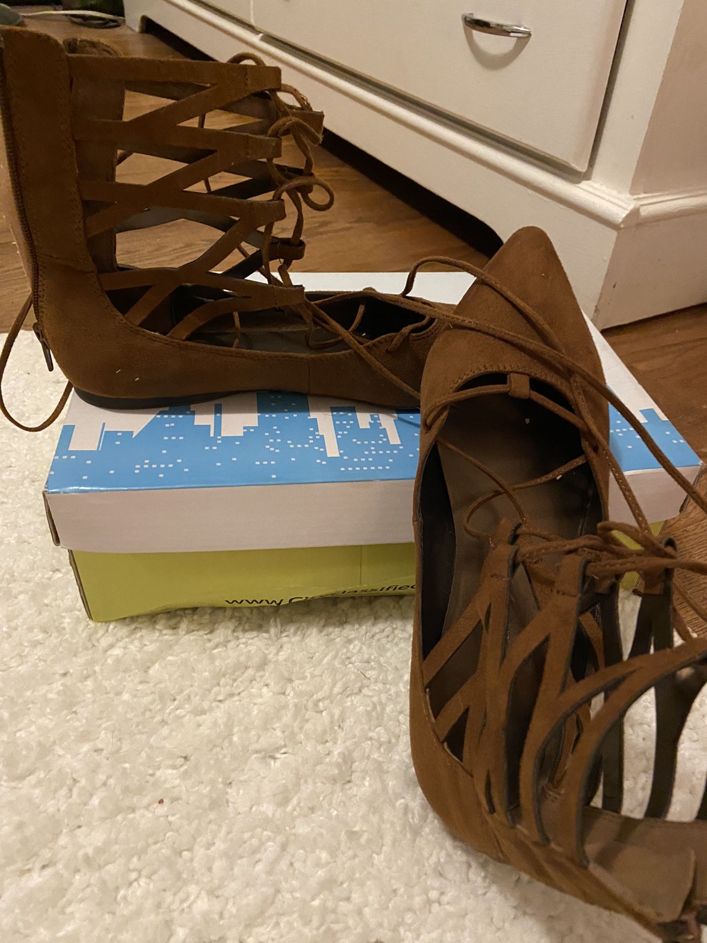 2 Pairs Flat Tie String Shoe