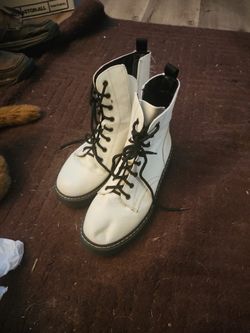 Boots/shoes